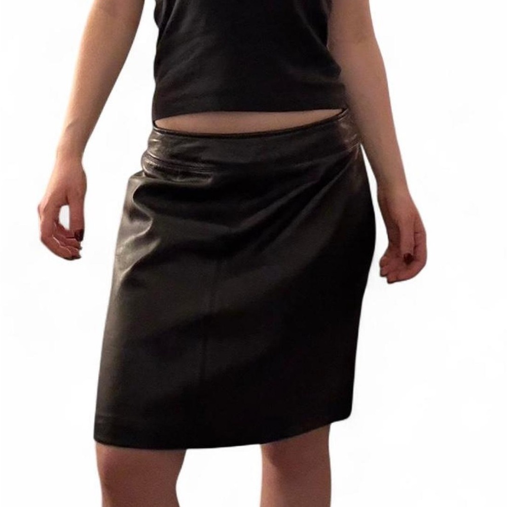Elegant Vintage 2000s Genuine Leather Skirt🖤✨